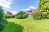 Weitläufiges Grundstück... - In Feldrandlage Oststeinbeks: „Einfamilienhaus auf großem Gartengrundstück mit Garage“