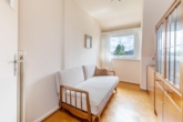 Optionales Ankleidezimmer - In Feldrandlage Oststeinbeks: „Einfamilienhaus auf großem Gartengrundstück mit Garage“