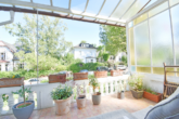 Überdachte Terrasse - In bester Lage von Hamburg-Bergedorf: „Charmante 3‑Zimmer-Hochparterrewohnung mit Terrasse“