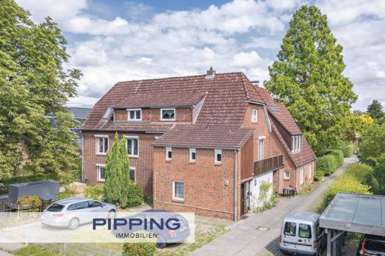 Ein Haus mit vielen Nutzungsmöglichkeiten: „Symp., teilvermietete DHH mit drei WE“, 21035 Hamburg, Renditeobjekt