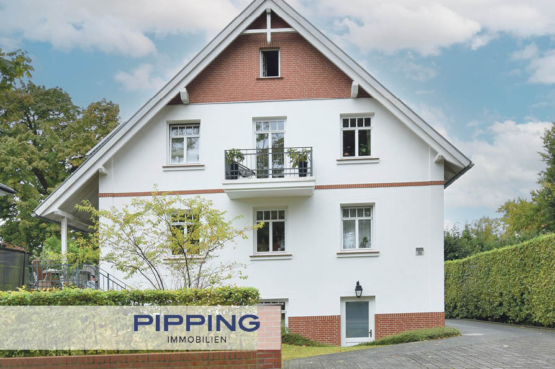Im Bergedorfer Villenviertel: „Stilvolle 4‑Zimmer-Wohnung mit moderner Ausstattung“, 21029 Hamburg, Dachgeschosswohnung