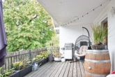Großzügige Loggia - Im Bergedorfer Villenviertel: „Stilvolle 4‑Zimmer-Wohnung mit moderner Ausstattung“