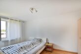 Im Herzen von Lüneburg: "Moderne 2-Zimmer-Wohnung mit Balkon" - Geräumiges Schlafzimmer