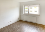 Musterbild Schlafzimmer - Eine solide Sache: „Vermietete 3‑Zimmer-Wohnung mit Außenstellplatz“