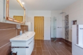 … und separater Dusche. - Das Haus für höhere Ansprüche: „Großzügiges Einfamilienhaus im Herzen von Geesthacht“