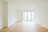 Großzügiger Wohn- und Essbereich - Erstbezug mit Elbblick: „Hochwertige 3‑Zimmer-Wohnung in Geesthacht“