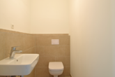 Praktisches Gäste-WC - Erstbezug mit Elbblick: „Hochwertige 3‑Zimmer-Wohnung in Geesthacht“