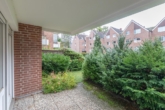 Sonnige Terrasse - Potential trifft Lage: „3‑Zimmer-Wohnung mit Tiefgaragenstellplatz in Reinbek“