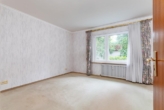 Geräumige Zimmer - Potential trifft Lage: „3‑Zimmer-Wohnung mit Tiefgaragenstellplatz in Reinbek“