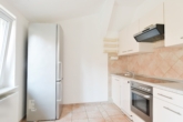 Großzügige Küche - In Hamburg-Curslack: „Gemütliche 3‑Zimmer-Maisonette-Wohnung“
