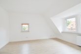 Geräumiges Schlafzimmer - In Hamburg-Curslack: „Gemütliche 3‑Zimmer-Maisonette-Wohnung“