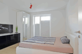 Gemütliches Schlafzimmer - Komfortables Wohnen: „Stilvolle 2‑Zimmer-Erdgeschosswohnung in ruhiger Lage von Reinbek“
