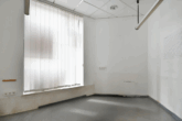 Optionales Büro - Vielfältige Nutzungsoptionen: „Großzügige Ladenfläche im Zentrum Wentorfs“