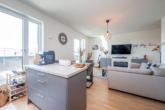 Offen gestaltet - Wohnen direkt am Wasser: „Stilvolle 3‑Zimmer-Penthousewohnung mit Elbblick“
