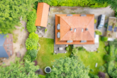 Grundstücksbild - Klassische Schönheit trifft Traumlage: „Charmantes Liebhaberobjekt mit Charakter in Aumühle“