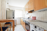 Zeitlose Einbauküche - In ruhiger Lage: „Charmante 3‑Zimmer-Wohnung in Reinbek“
