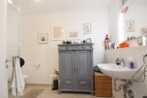 Helles Duschbad - Modern und gut gelegen: „Geräumige 3‑Zimmer-Wohnung mit Balkon“