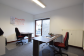 In zentraler Lage von Reinbek: "Gepflegte Bürofläche mit vielseitigen Nutzungsoptionen" - Gut geschnittene Räume