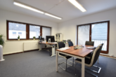 In zentraler Lage von Reinbek: "Gepflegte Bürofläche mit vielseitigen Nutzungsoptionen" - Hell und freundlich