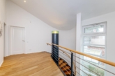 Geräumiger Flur - Exklusives Architektenhaus: „Willkommen in Ihrem neuen Zuhause in Hamburg-Marienthal!“
