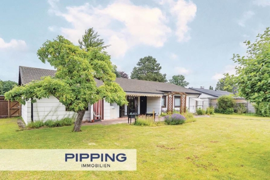 Amerikanischer Komfort-Bungalow: „Großzügiges Grundstück mit viel Potenzial“, 21465 Wentorf, Bungalow