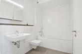 Hochwertiges Vollbad - Ihre Traumwohnung in Geesthacht: „Hochwertige 3‑Zimmer-Wohnung mit Elbblick“