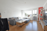 Geräumiger Wohnbereich - In Idyllischer Lage: „Gut geschnittene 2,5‑Zimmer-Wohnung mit Loggia“