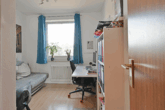 Ruhiges Arbeitszimmer - In Idyllischer Lage: „Gut geschnittene 2,5‑Zimmer-Wohnung mit Loggia“